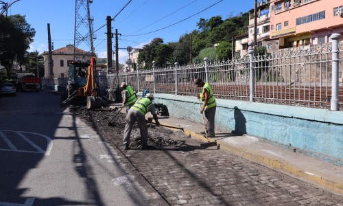Operação tapa-buracos altera trânsito no Centro de Barra do Piraí nesta terça-feira